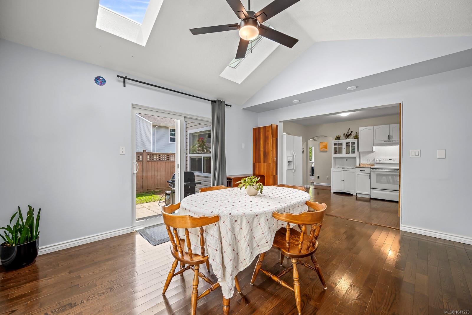88 Timberlane Rd #B