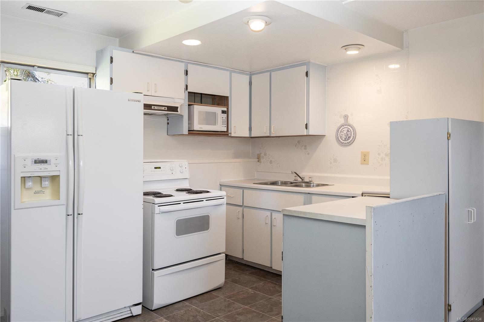 1031 16th St