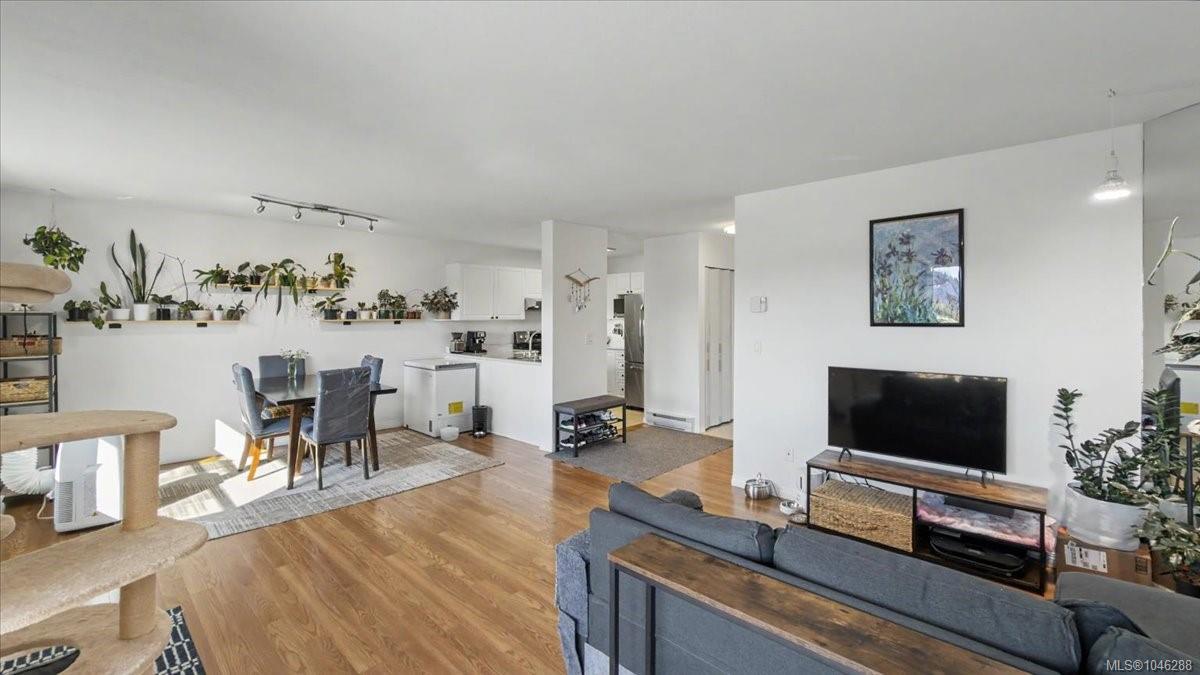 2525 Fitzgerald Ave #202