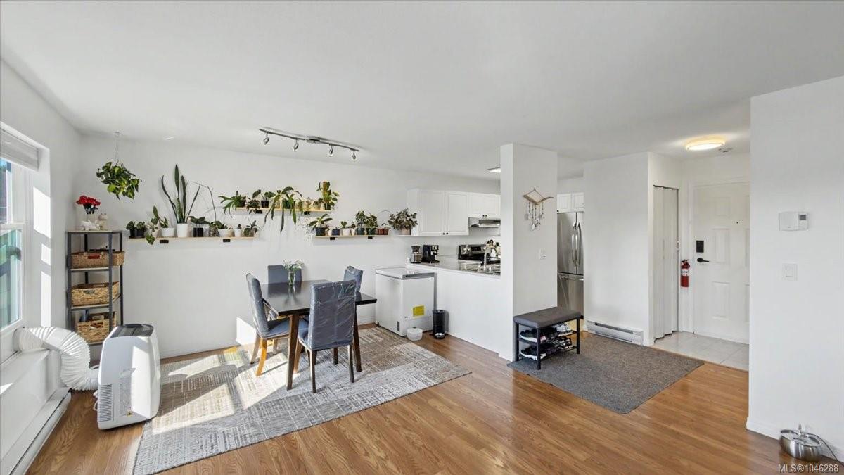 2525 Fitzgerald Ave #202