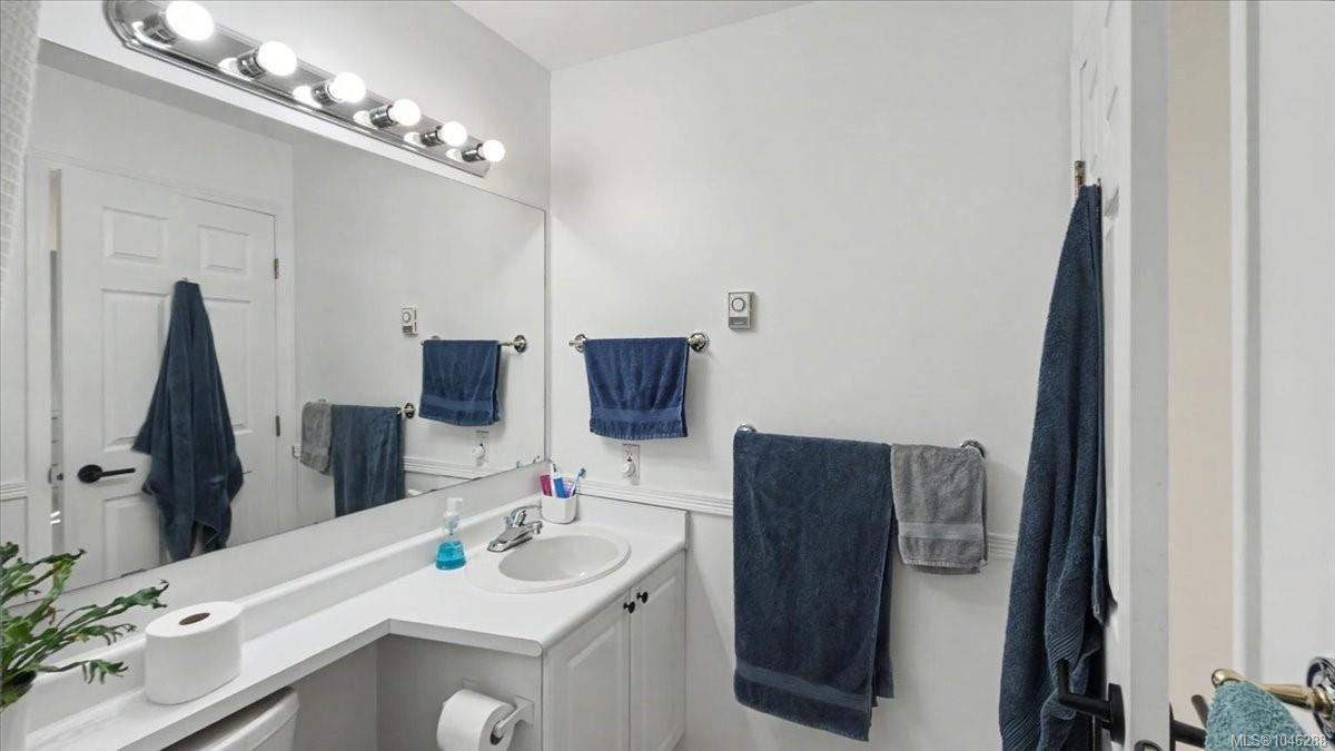 2525 Fitzgerald Ave #202
