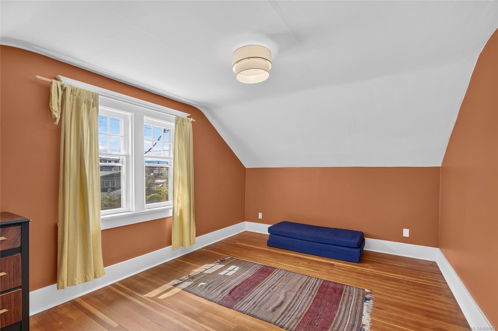 307 3rd St