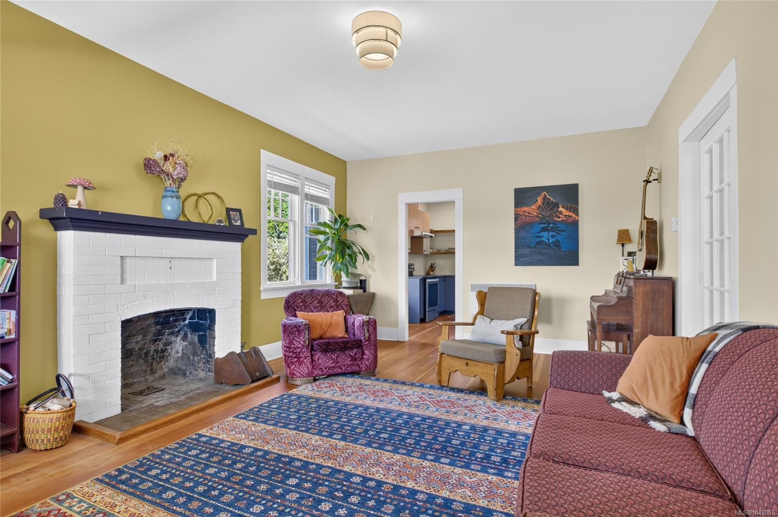 307 3rd St