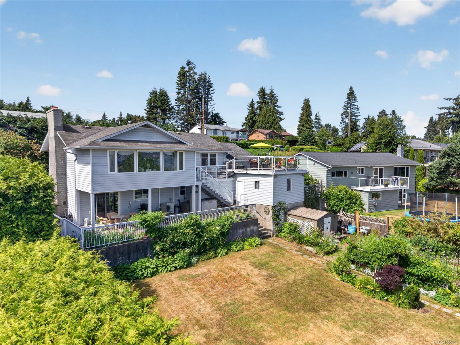 3798 Laurel Dr