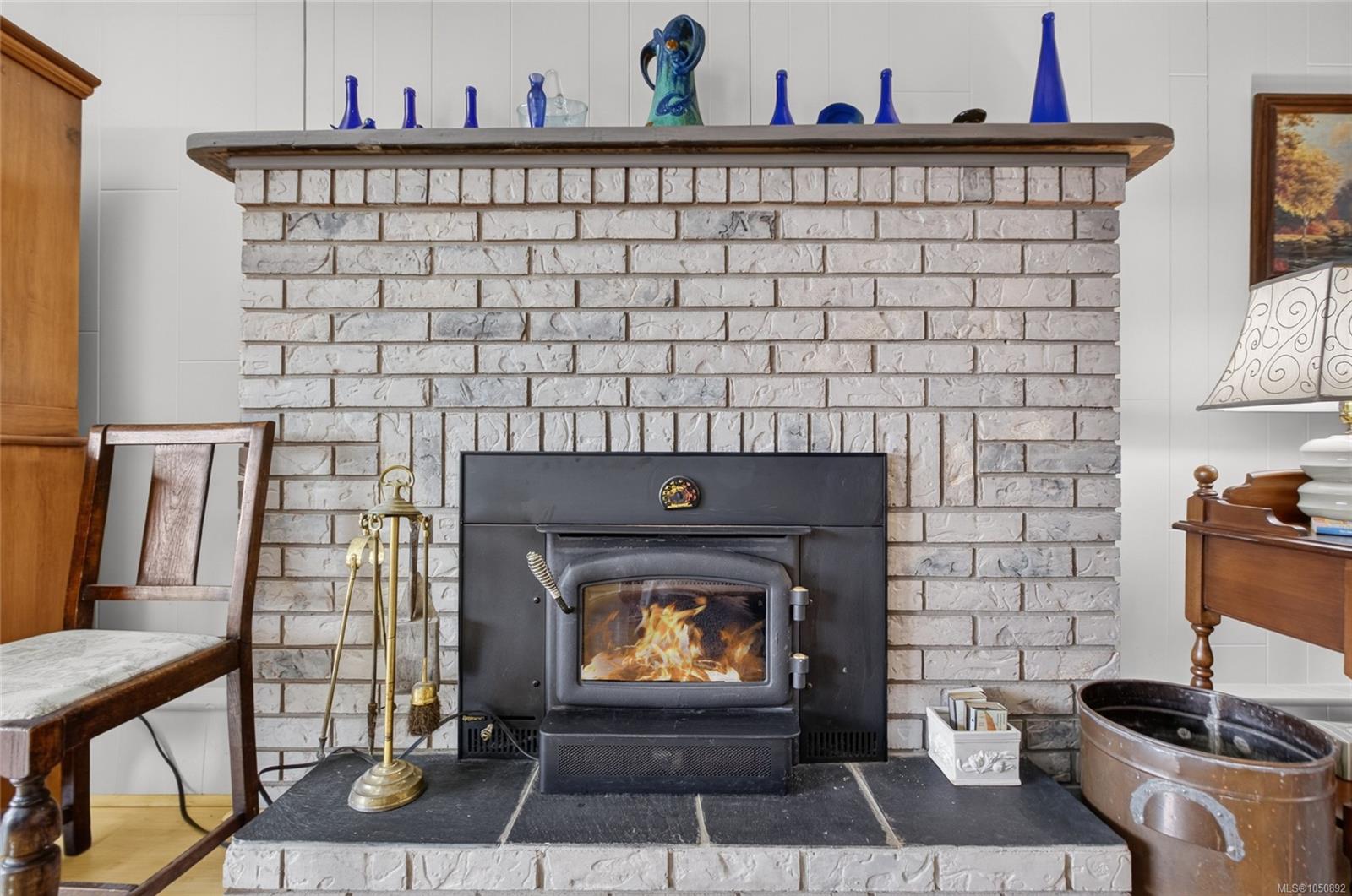 3798 Laurel Dr