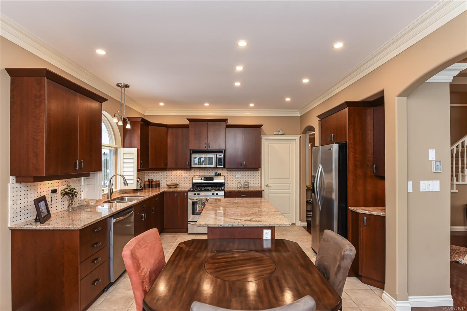 3399 Crown Isle Dr # 175