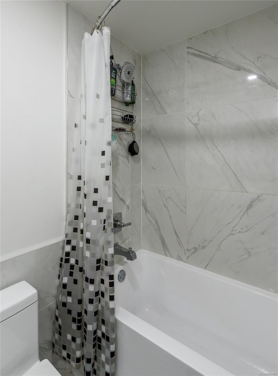 3070 Kilpatrick Ave # 305