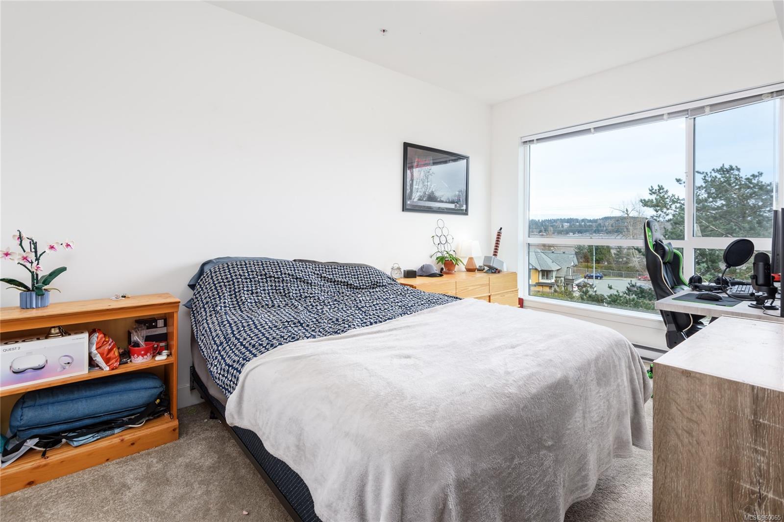 3070 Kilpatrick Ave # 305