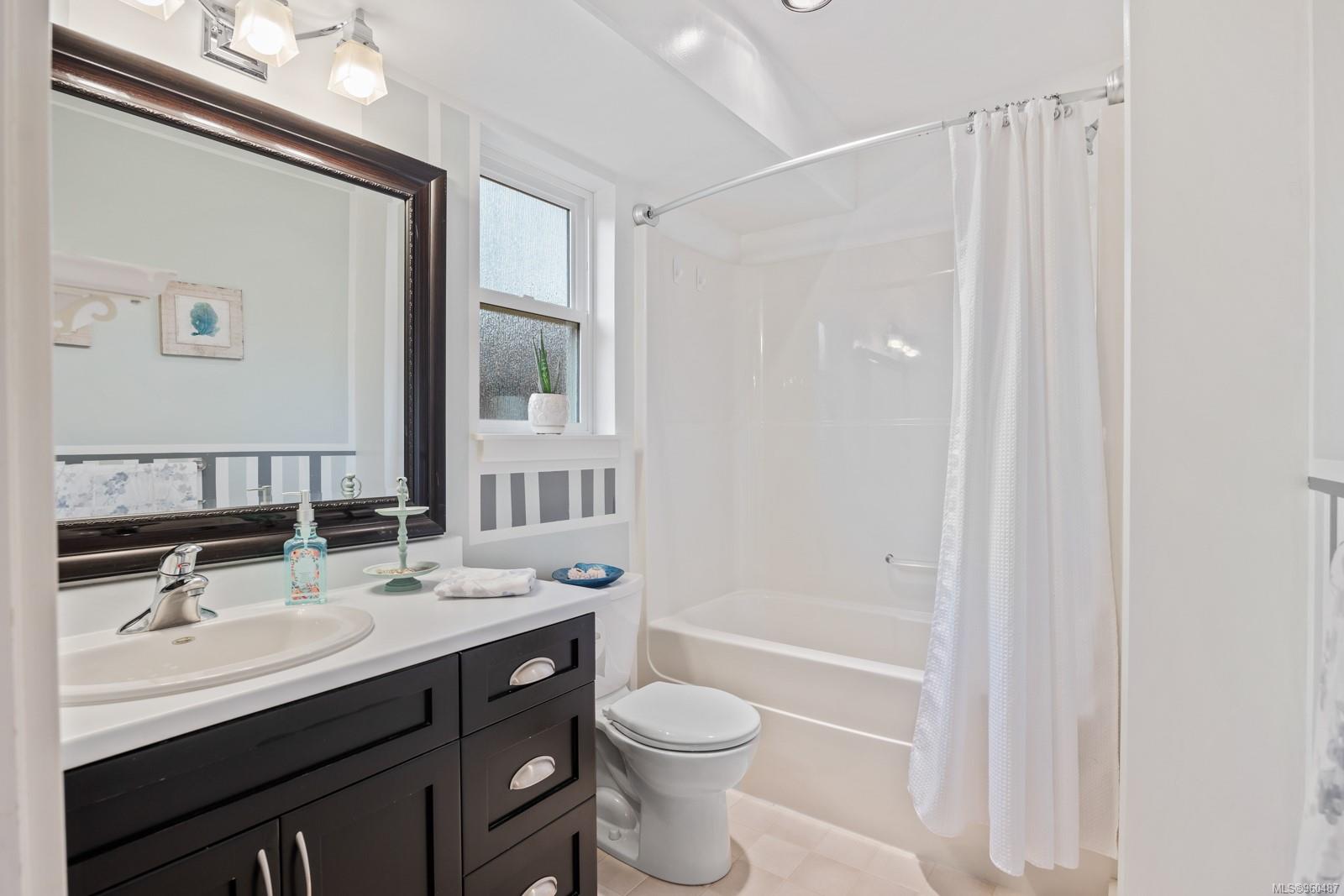 100 McPhedran Rd # 10