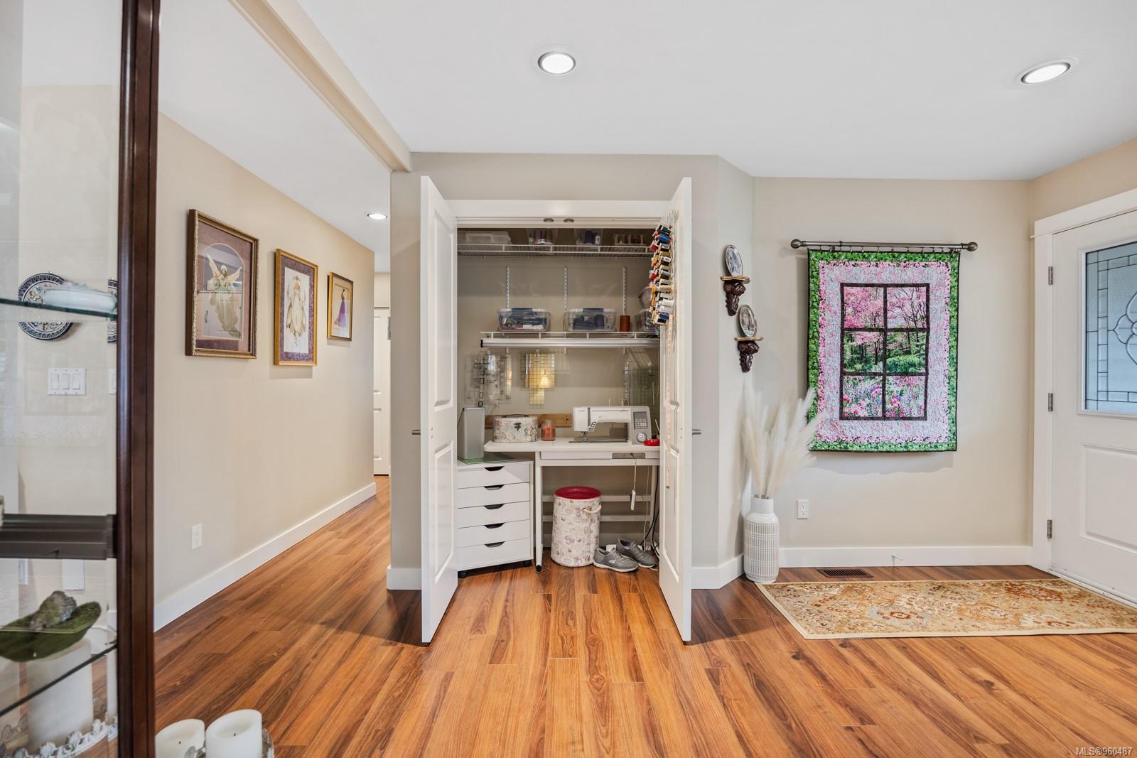 100 McPhedran Rd # 10