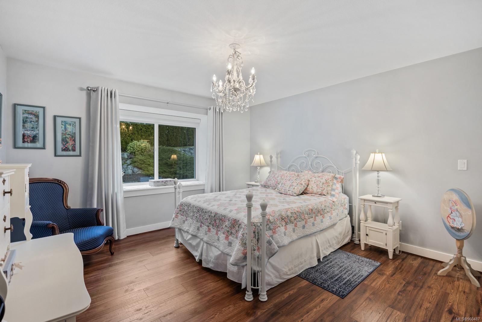 100 McPhedran Rd # 10