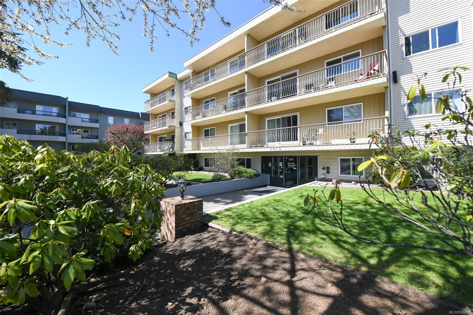 1015 Cumberland Rd # 403