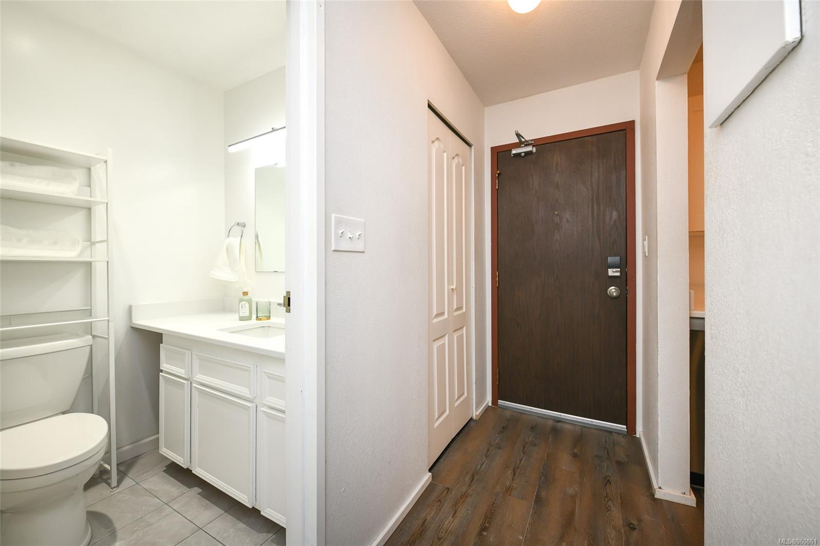 1015 Cumberland Rd # 403