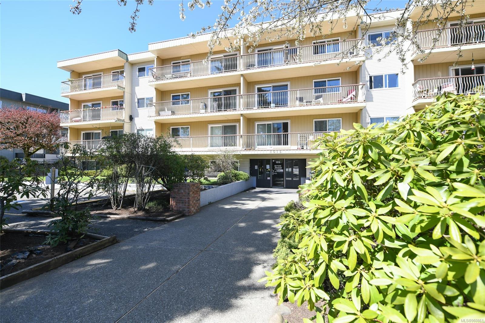 1015 Cumberland Rd # 403