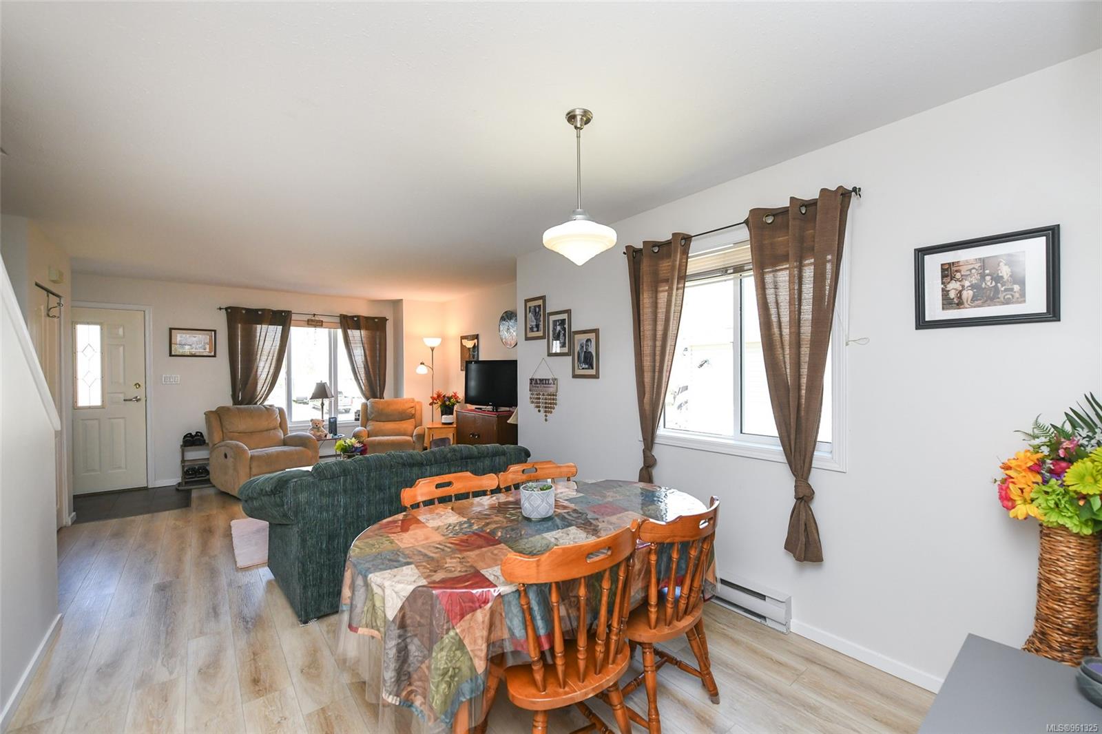 2260 Embleton Cres # A