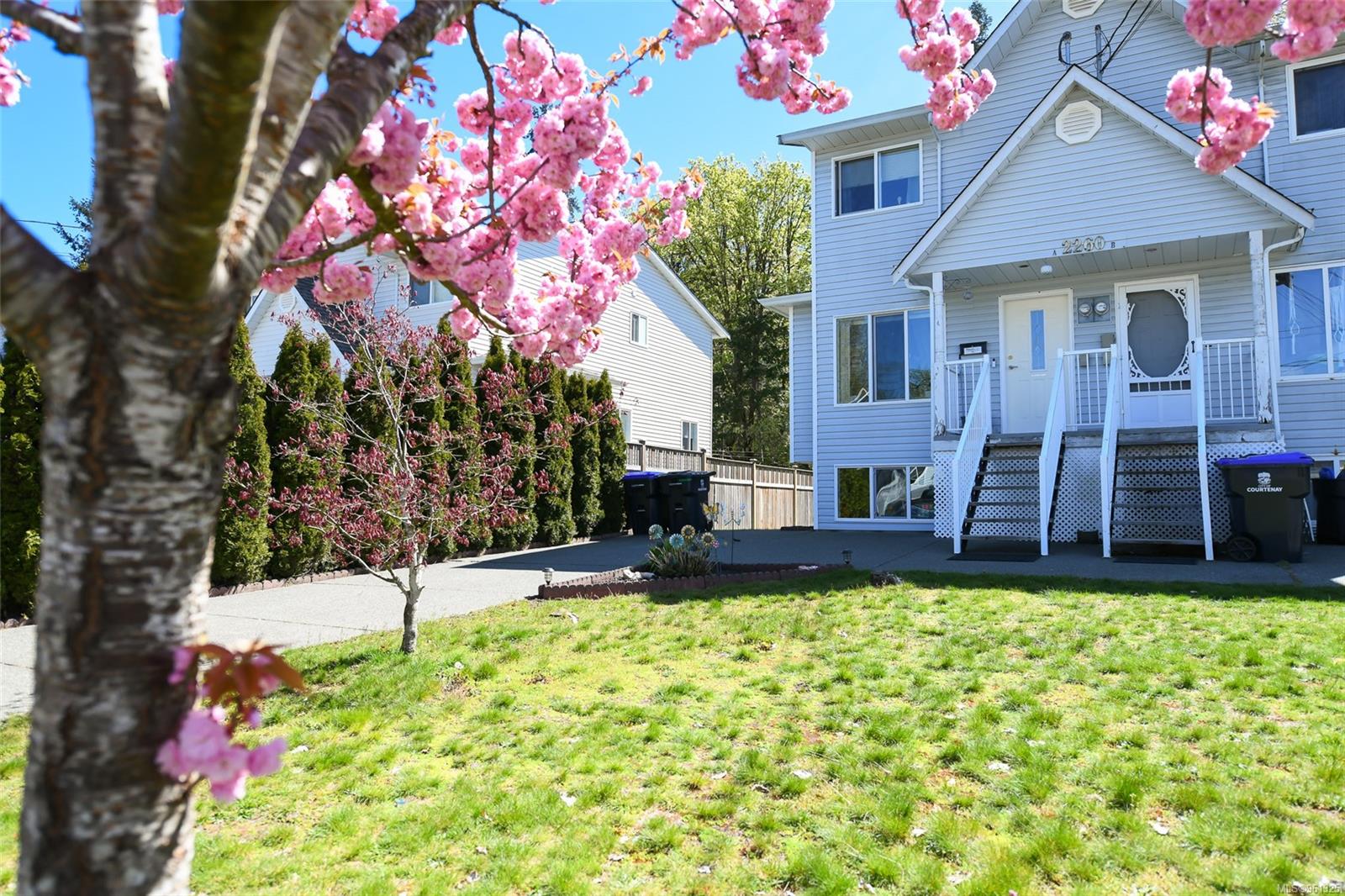 2260 Embleton Cres # A