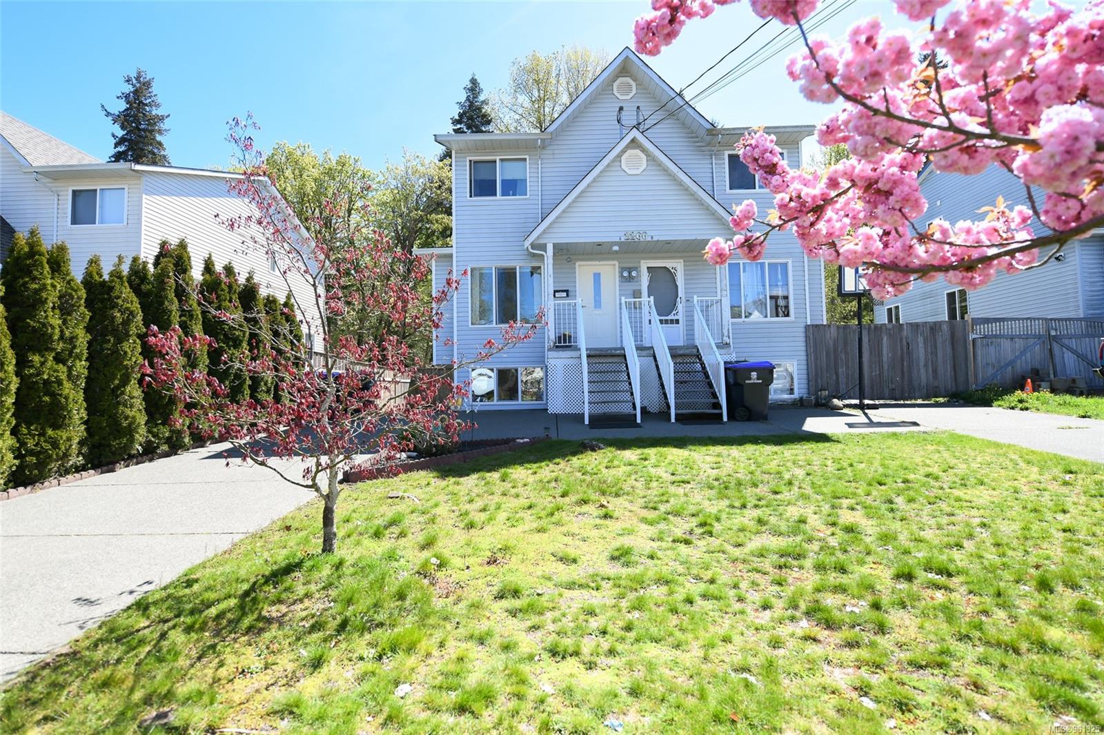 2260 Embleton Cres # A