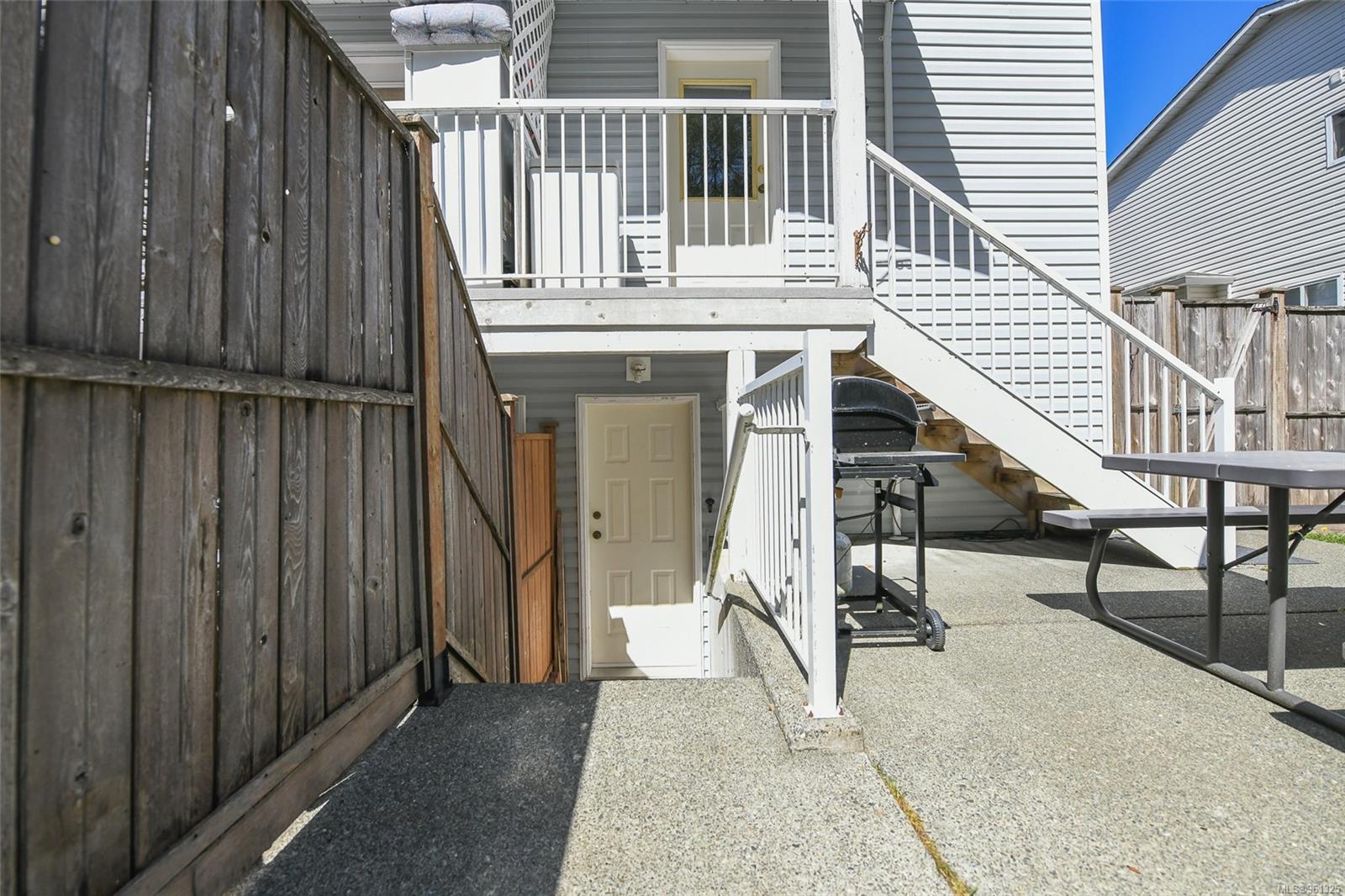 2260 Embleton Cres # A