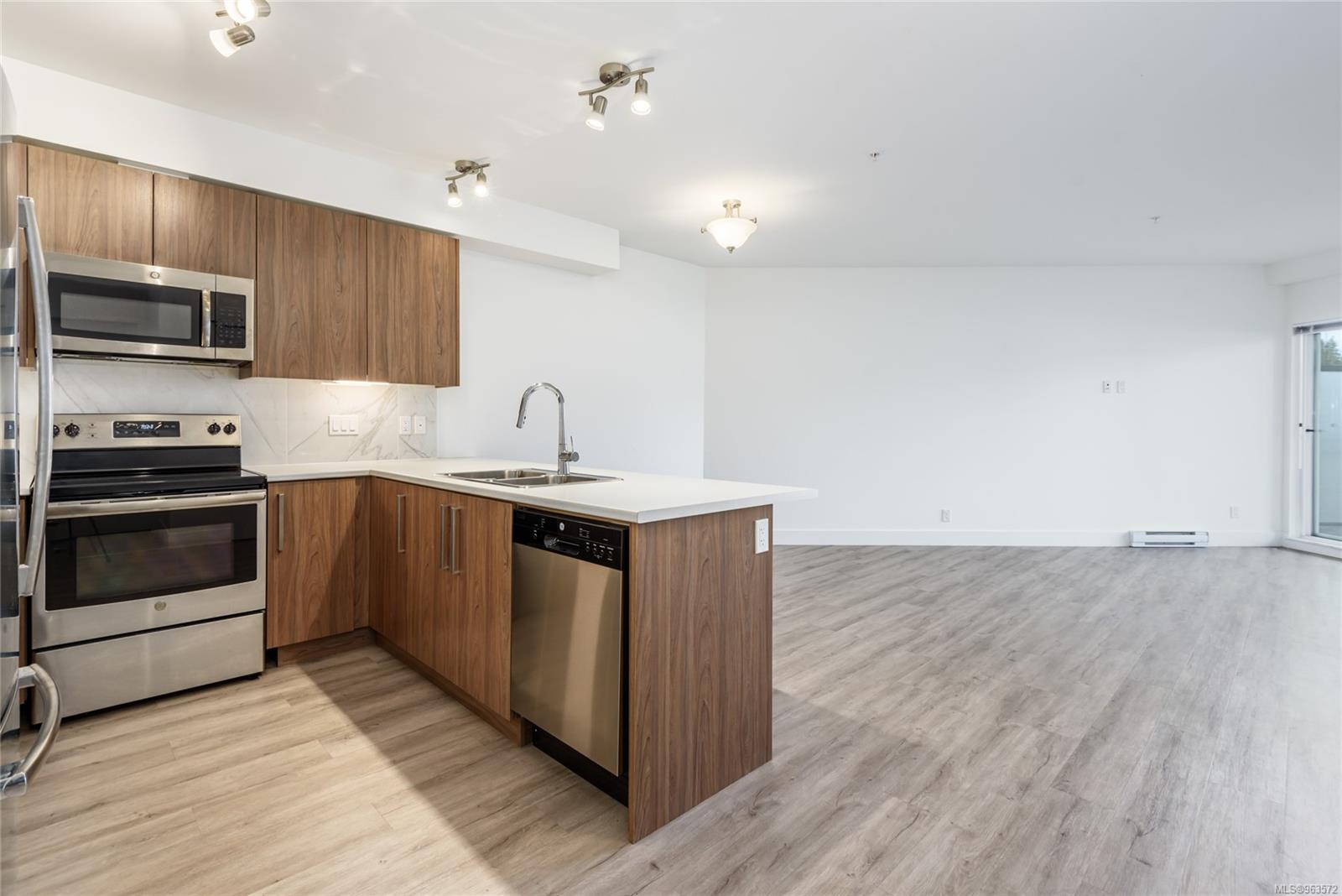 3070 Kilpatrick Ave # 217