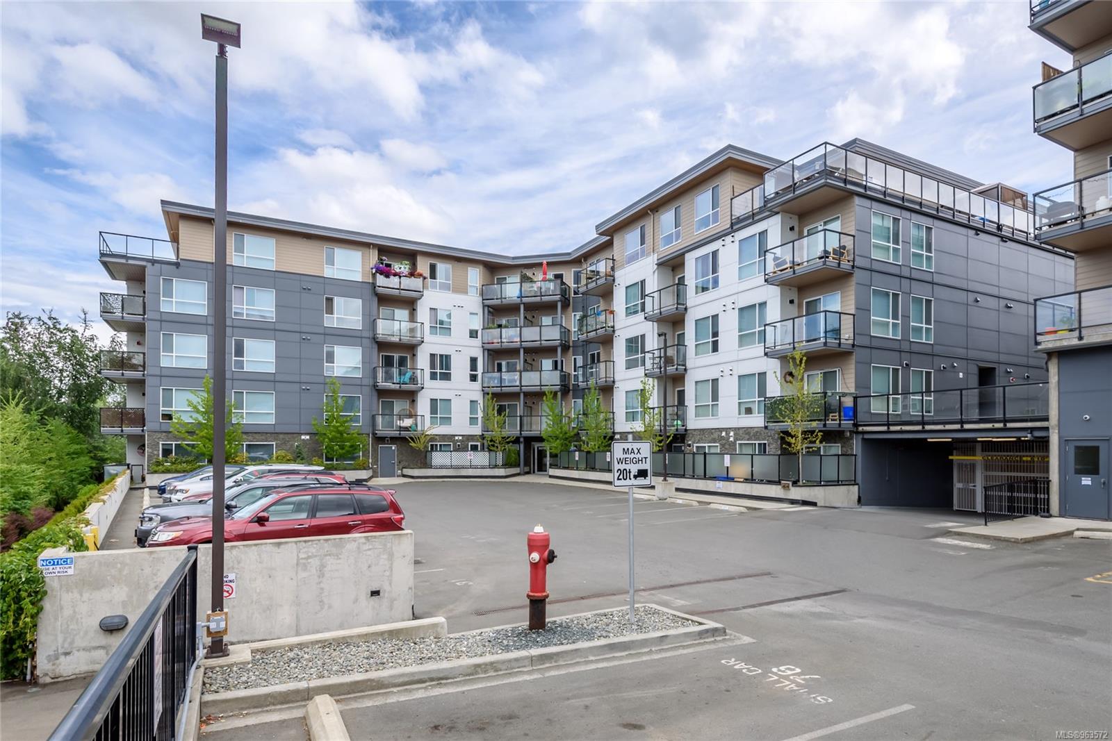 3070 Kilpatrick Ave # 217