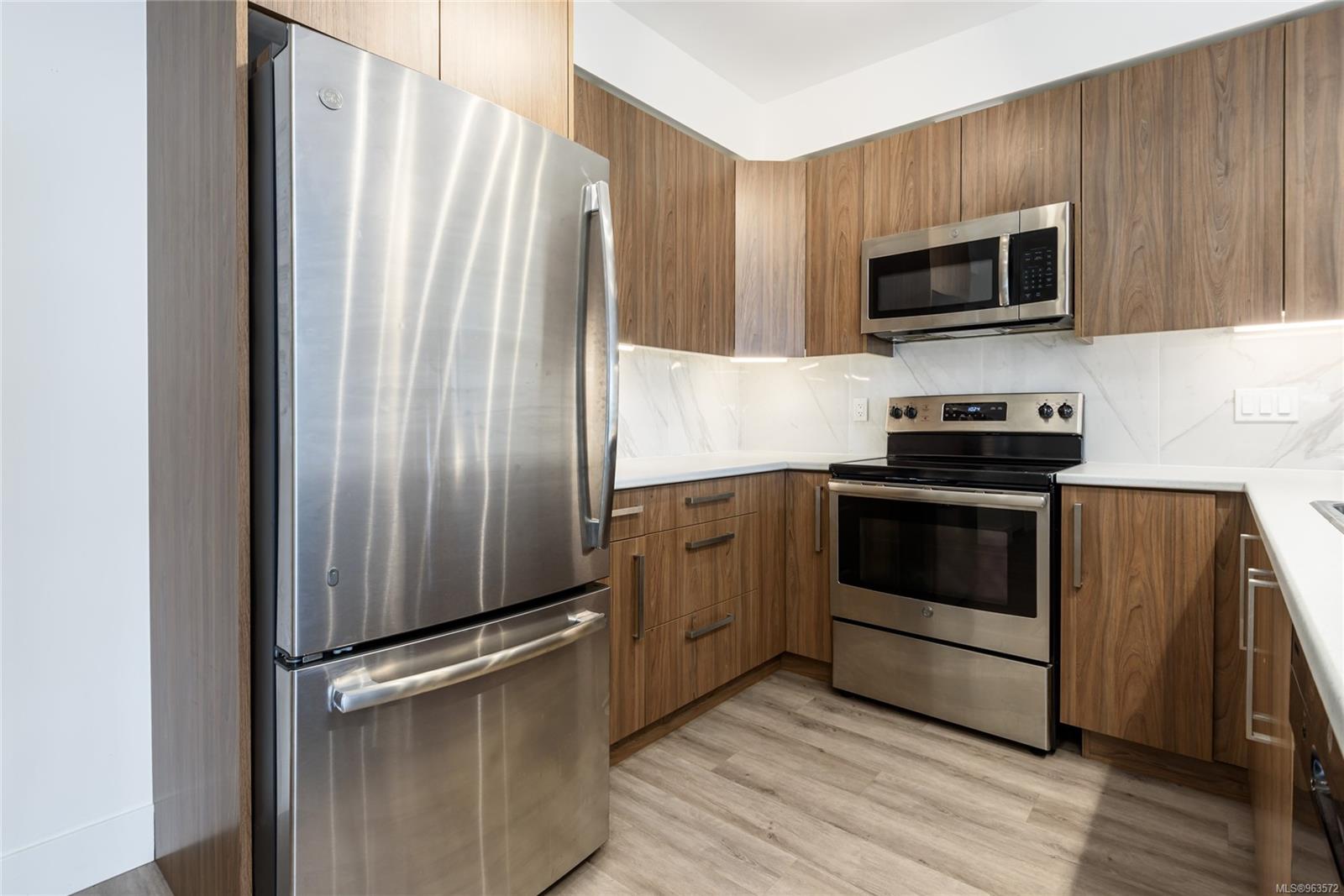 3070 Kilpatrick Ave # 217