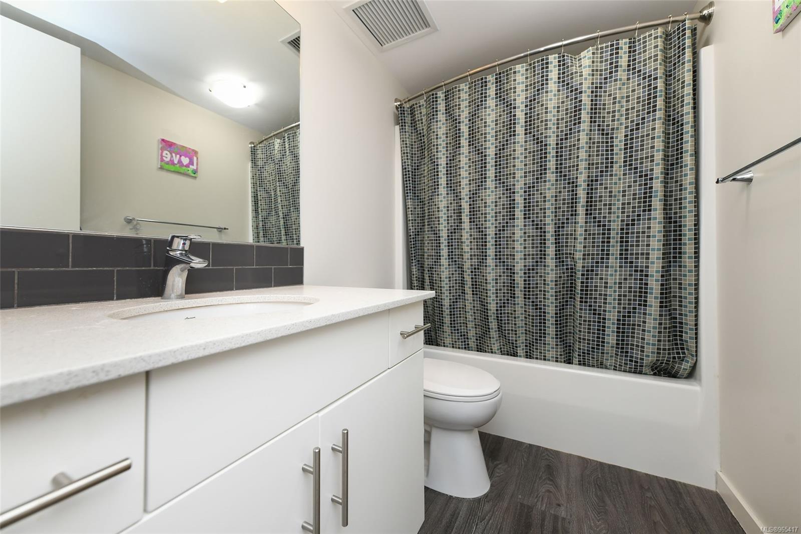 1944 Riverside Lane # 412