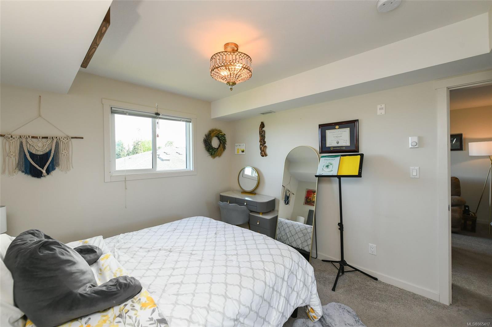 1944 Riverside Lane # 412