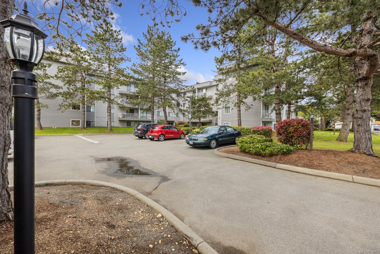 175 Centennial Dr # 416