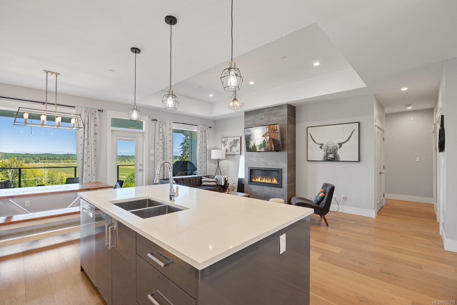 1424 Crown Isle Blvd