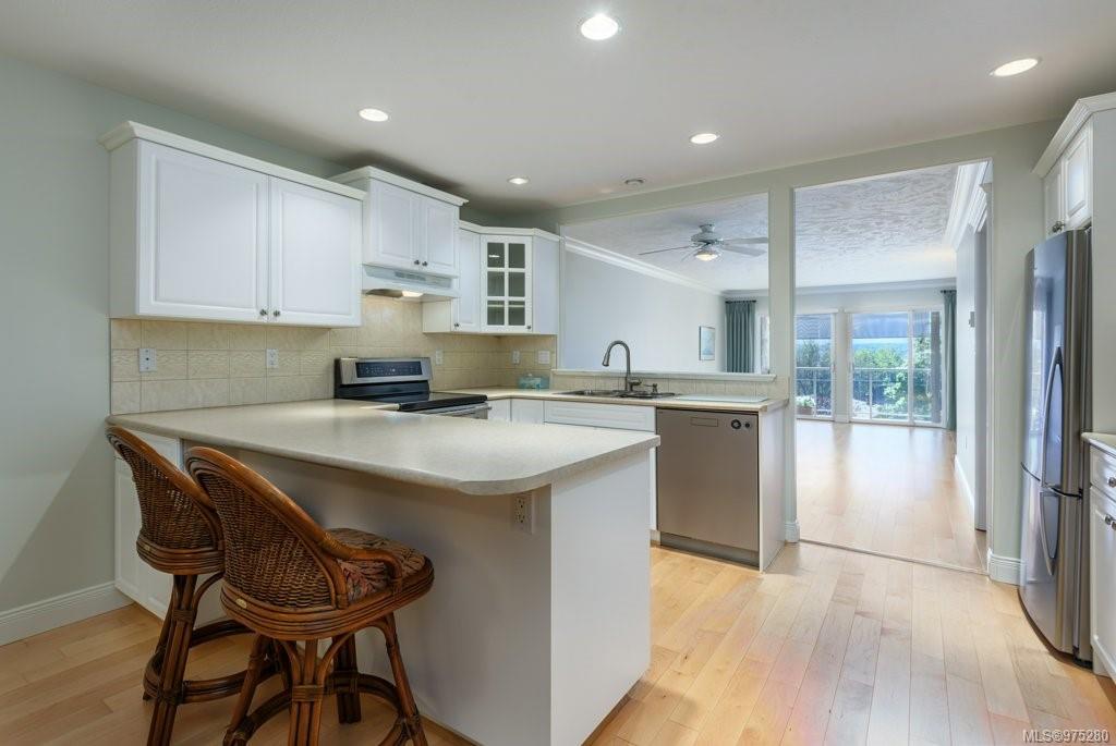 1860 Comox Ave Unit: 203