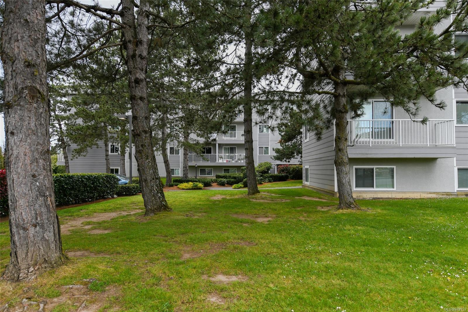 175 Centennial Dr # 416