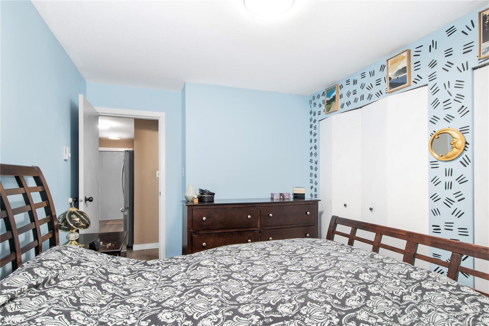 1111 Edgett Rd # 101