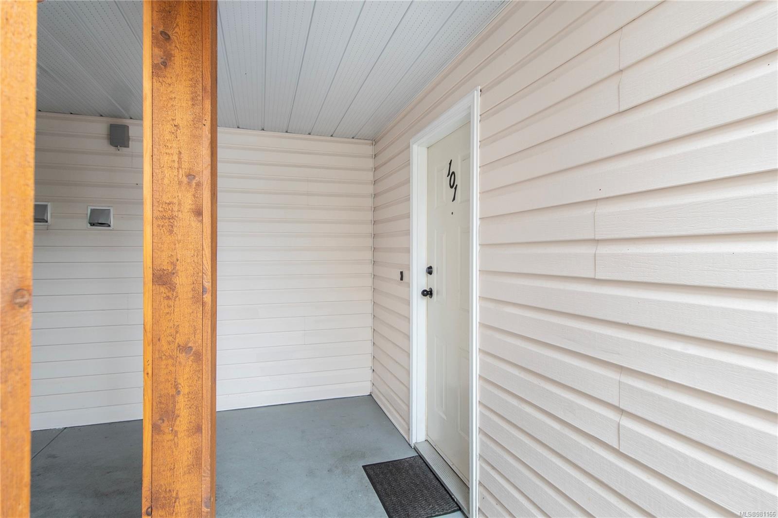 1111 Edgett Rd # 101