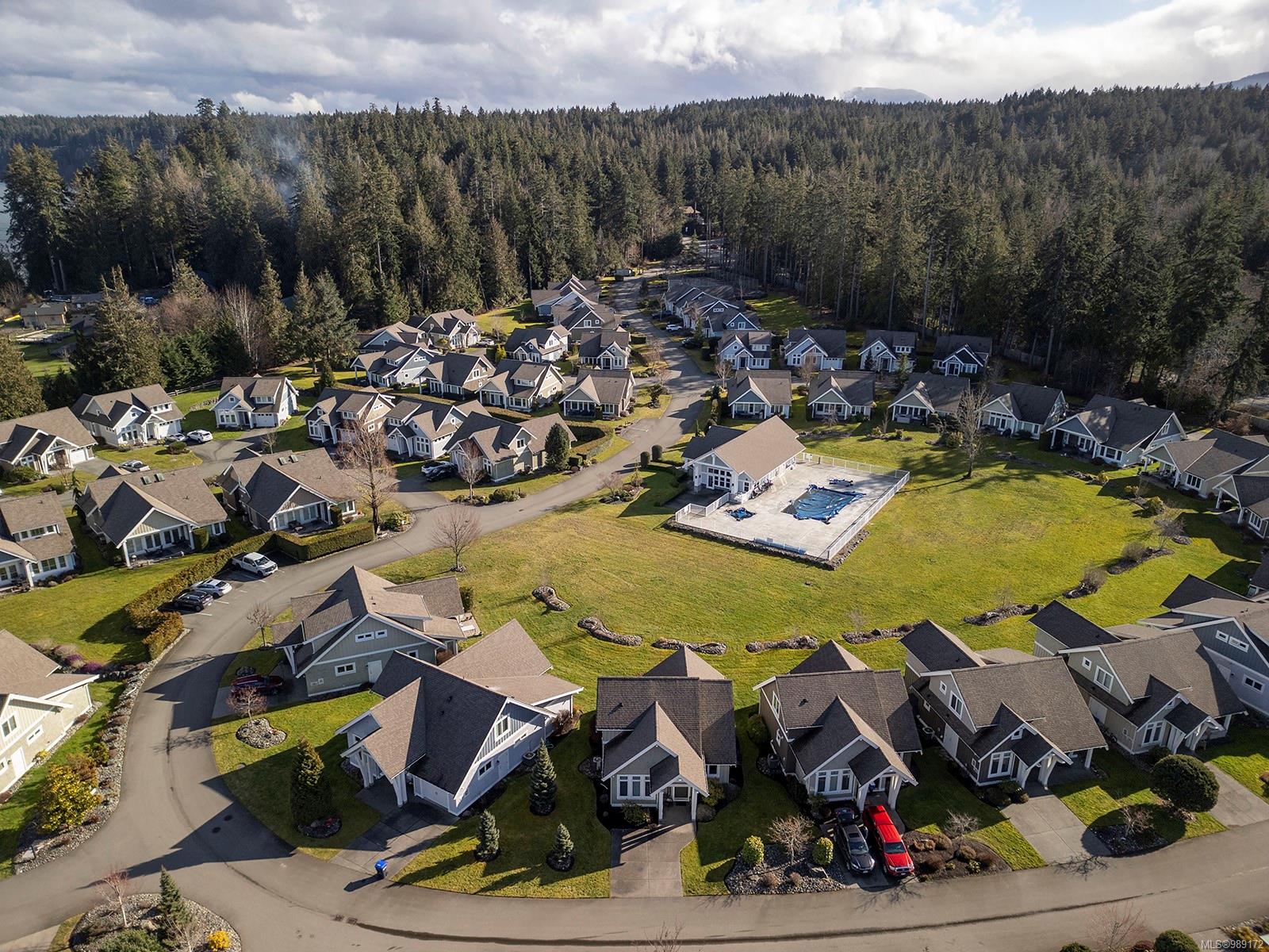 5251 Island Hwy # 9
