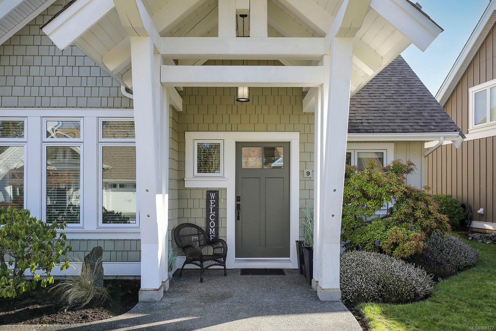 5251 Island Hwy # 9