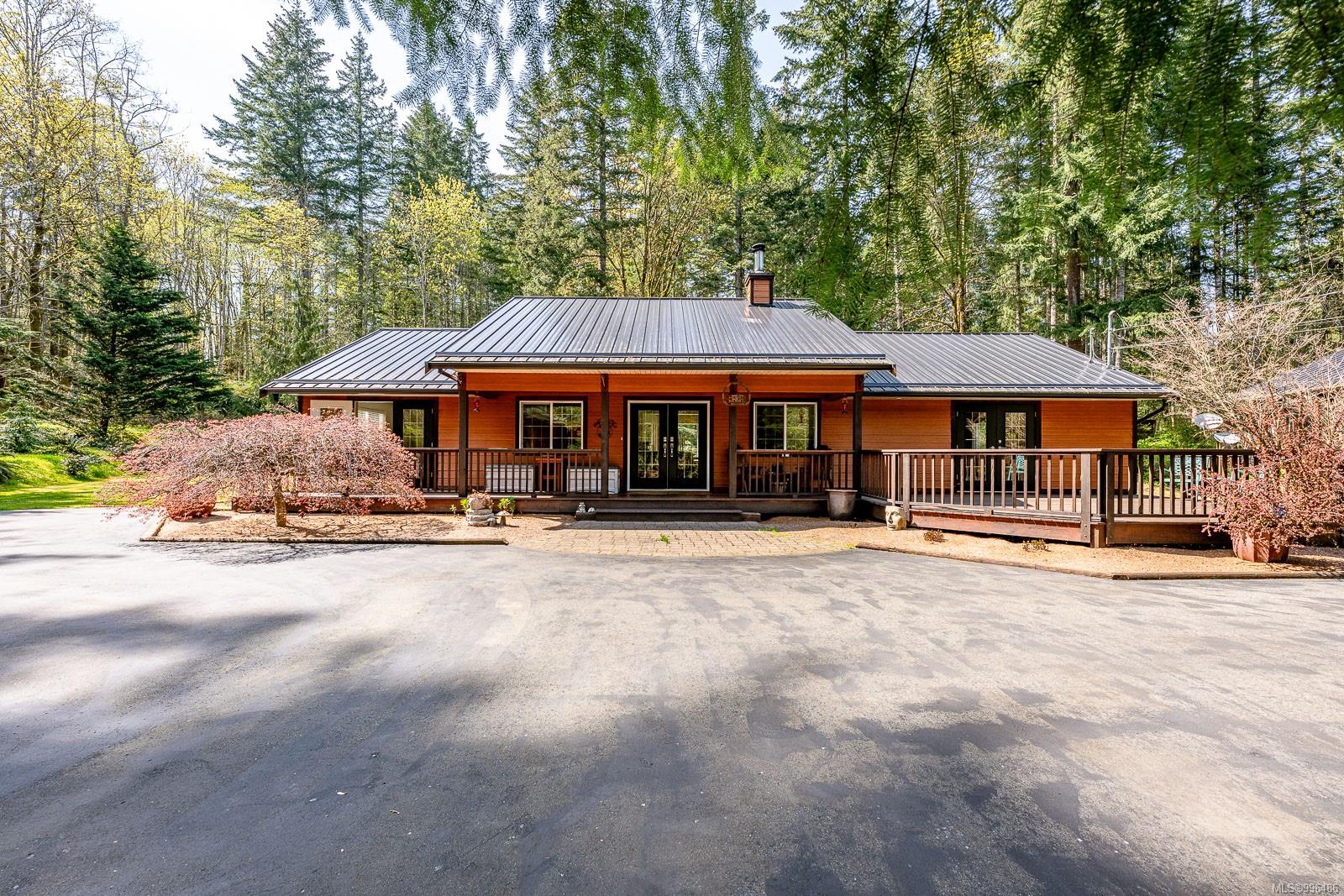 3689 James Cres, Black Creek