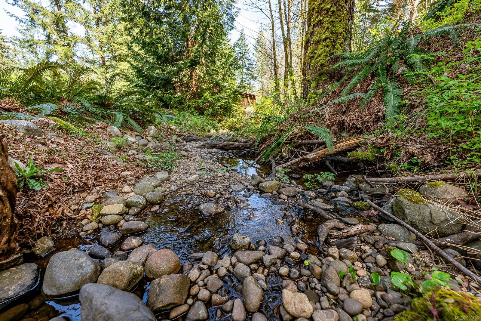 3689 James Cres, Black Creek