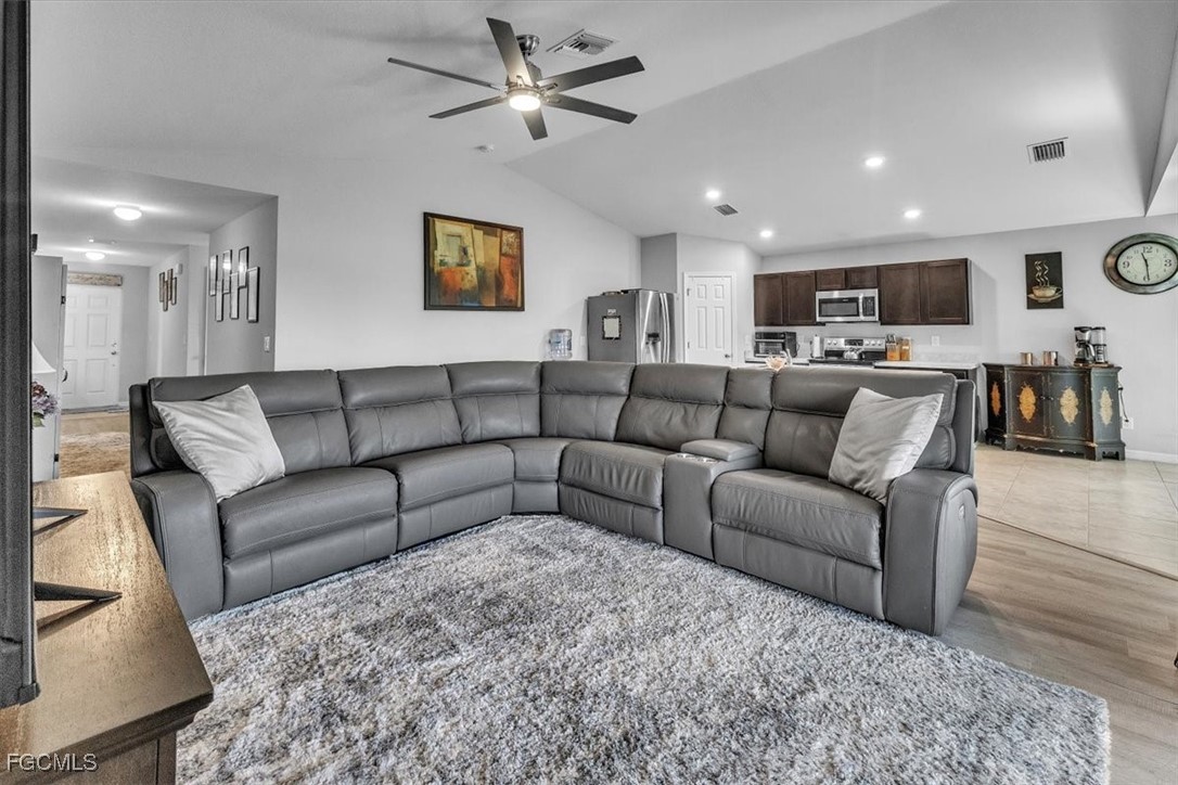 1718 NW 19th TER