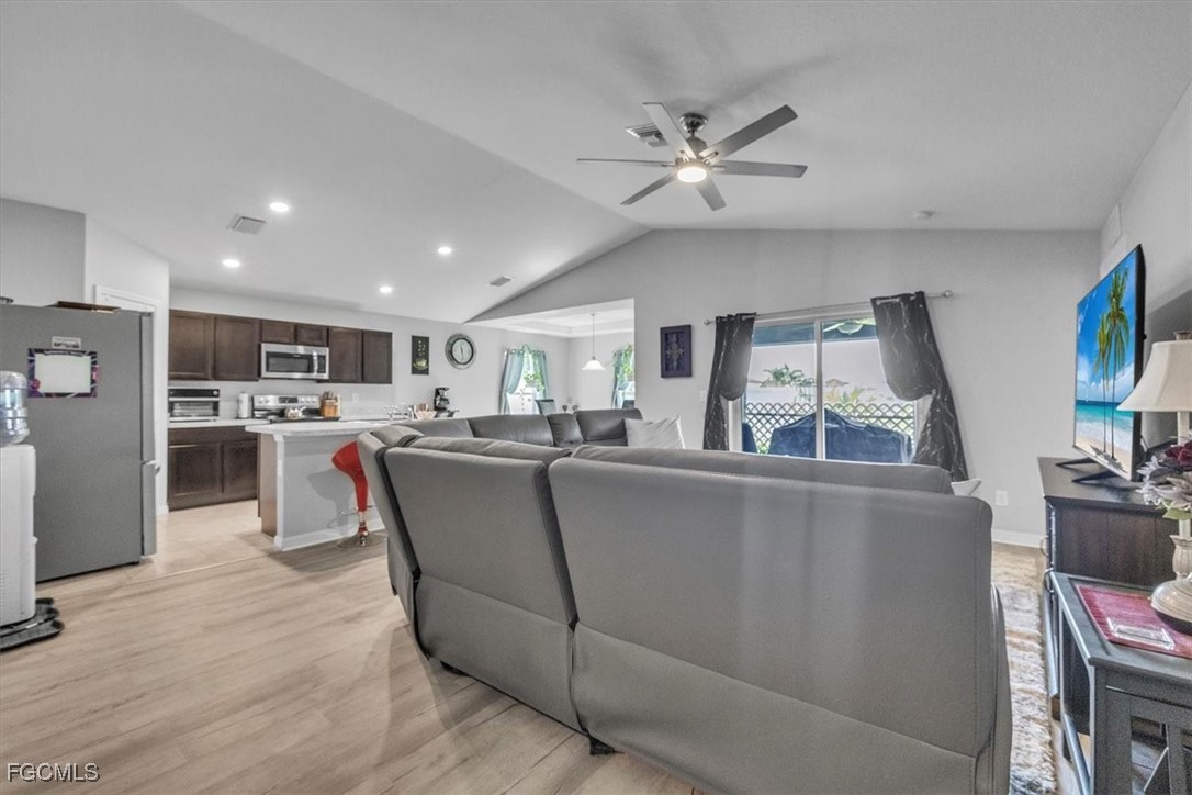 1718 NW 19th TER