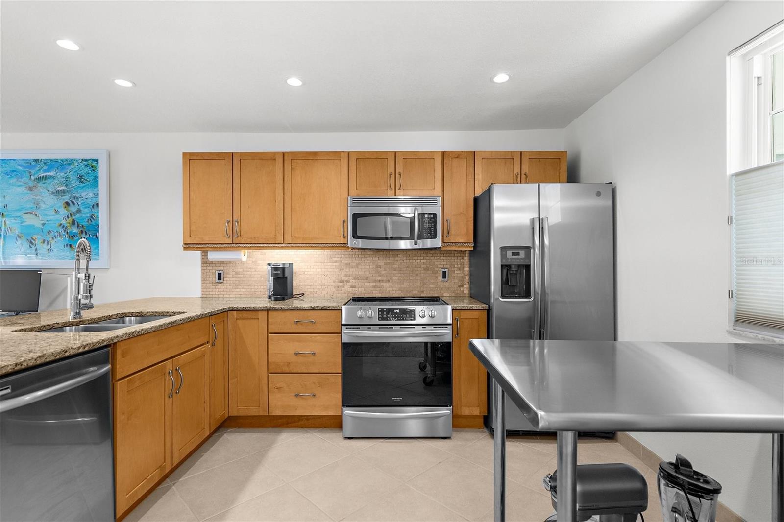600 SUTTON PL #101B