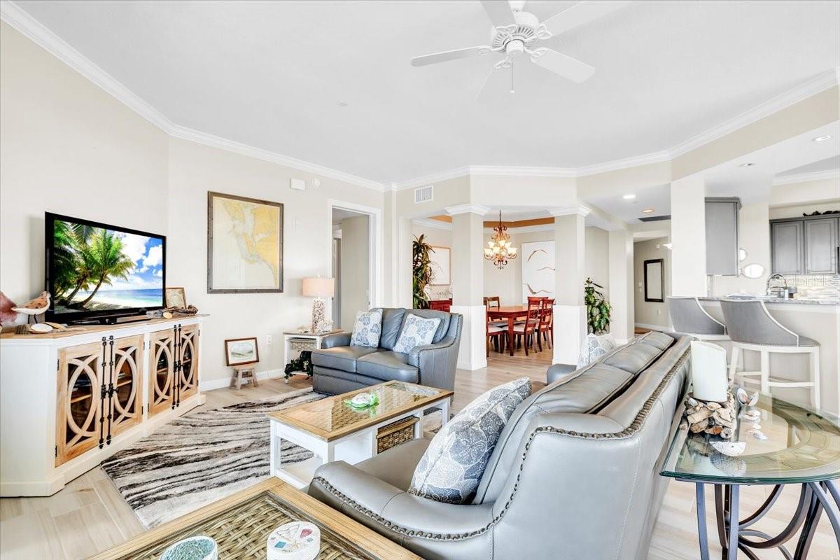 8560 AMBERJACK CIR #301