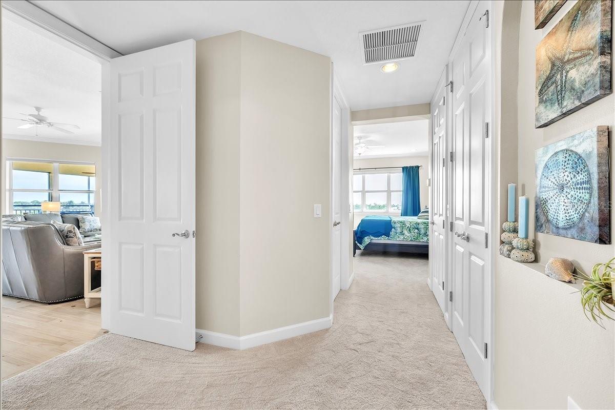 8560 AMBERJACK CIR #301