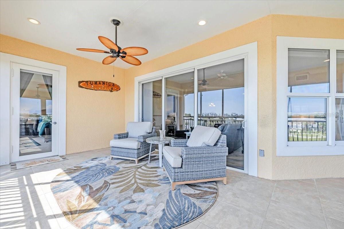 8560 AMBERJACK CIR #301