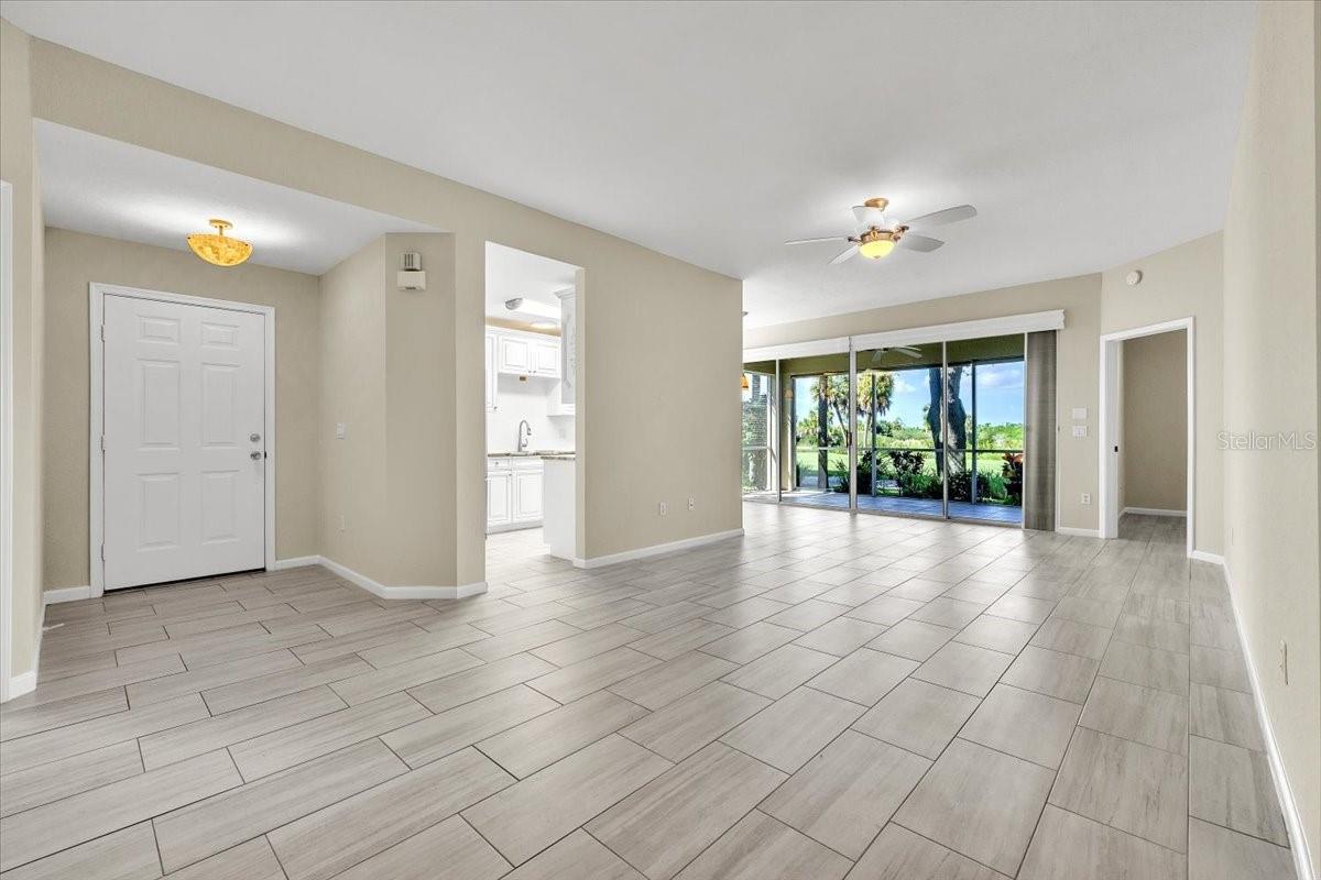 3303 GRAND VISTA CT #101