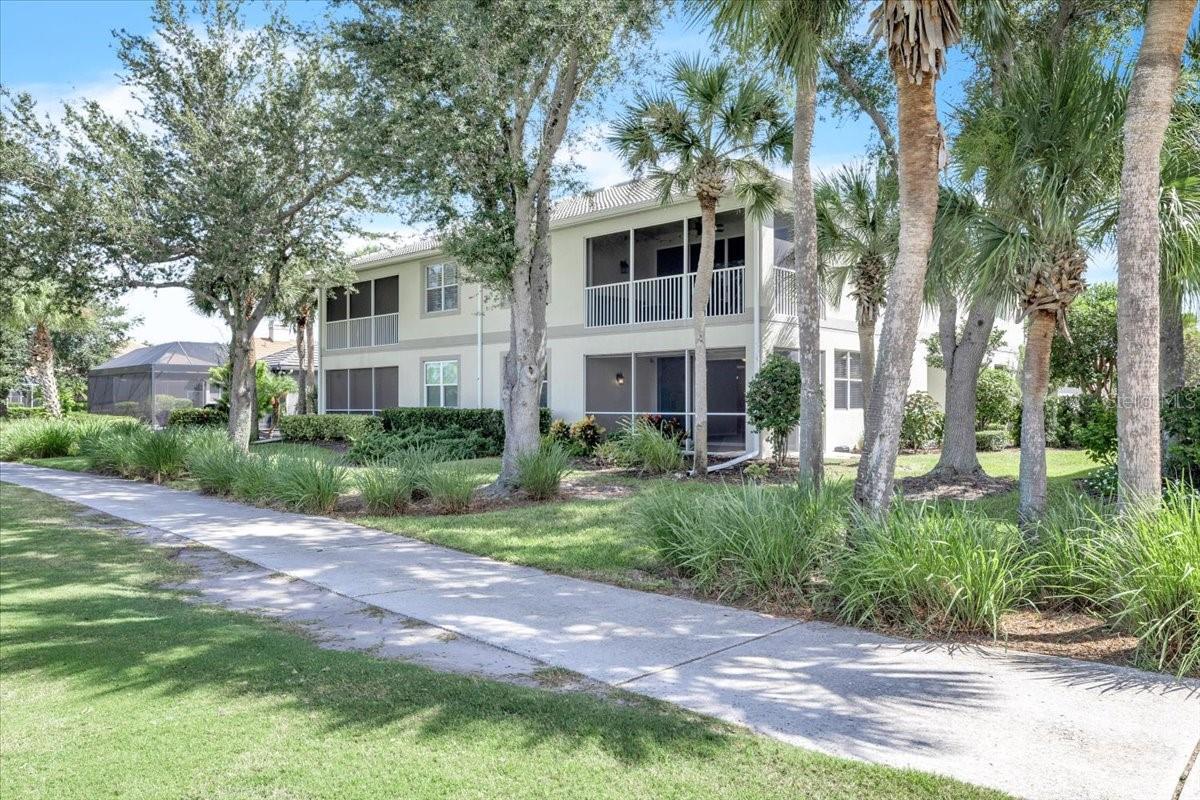 3303 GRAND VISTA CT #101