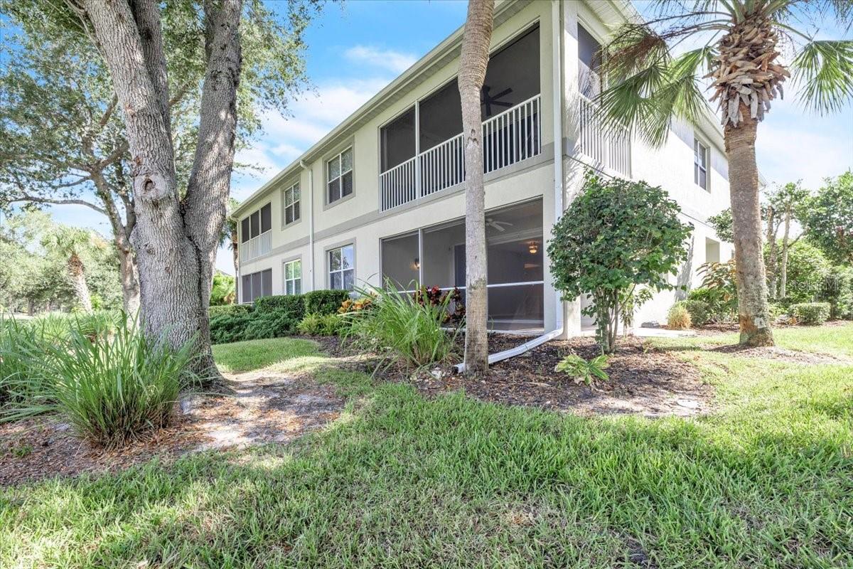3303 GRAND VISTA CT #101