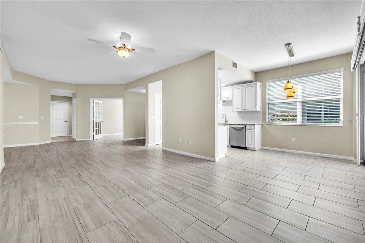 3303 GRAND VISTA CT #101
