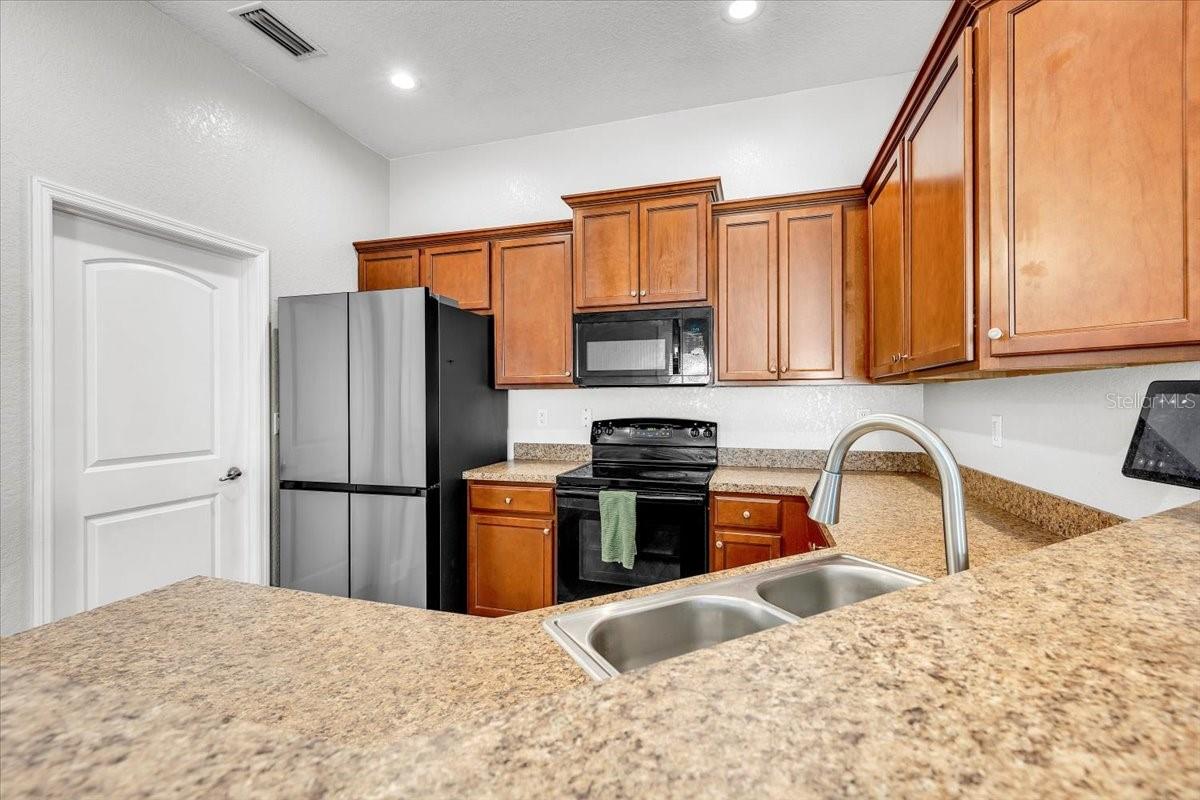 10912 KIRKWALL PORT DR