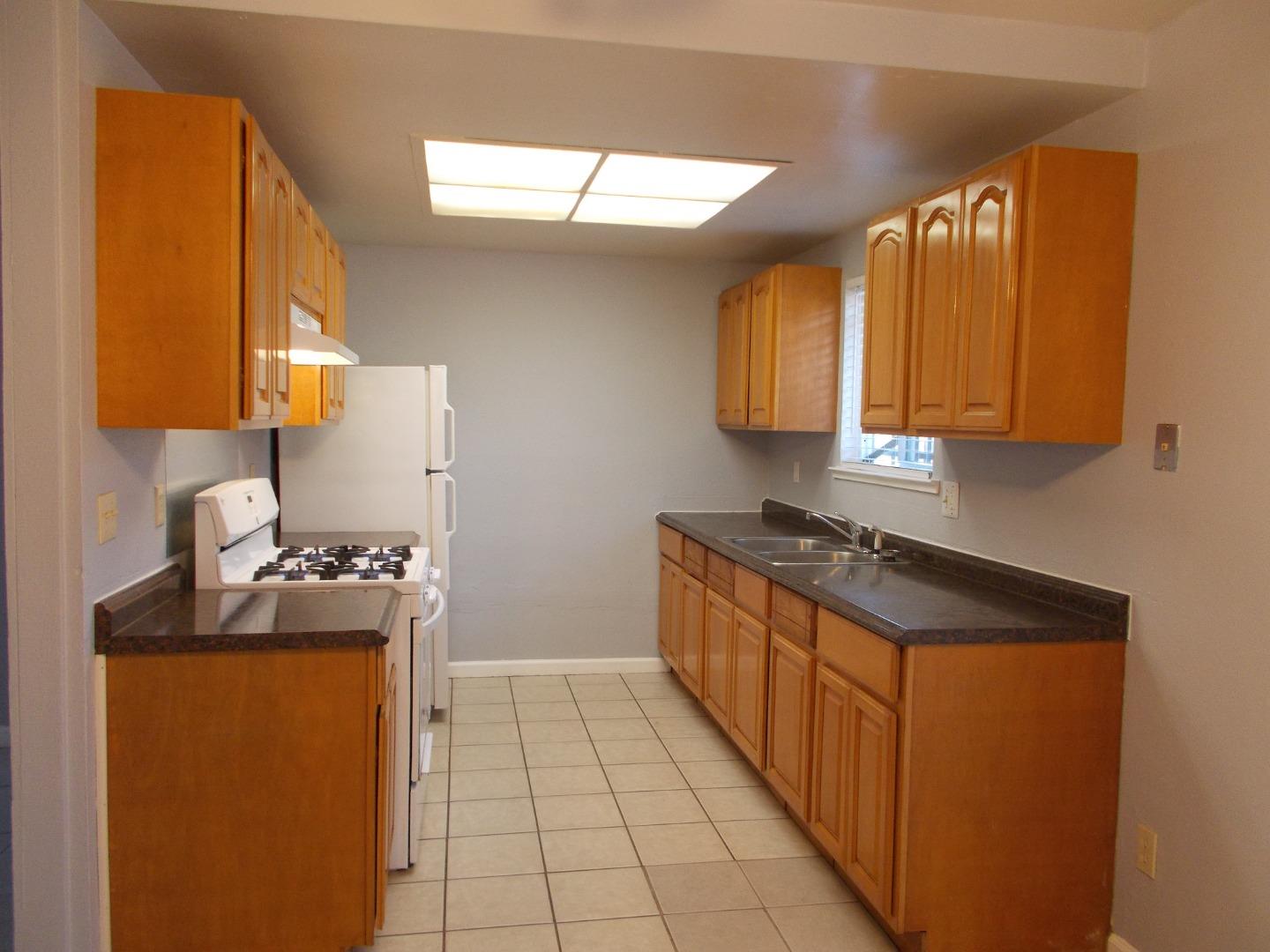 485 Jill CIR