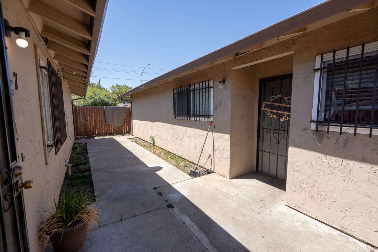 485 Jill CIR